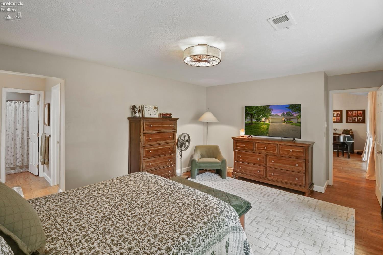 2212 Westwind Drive