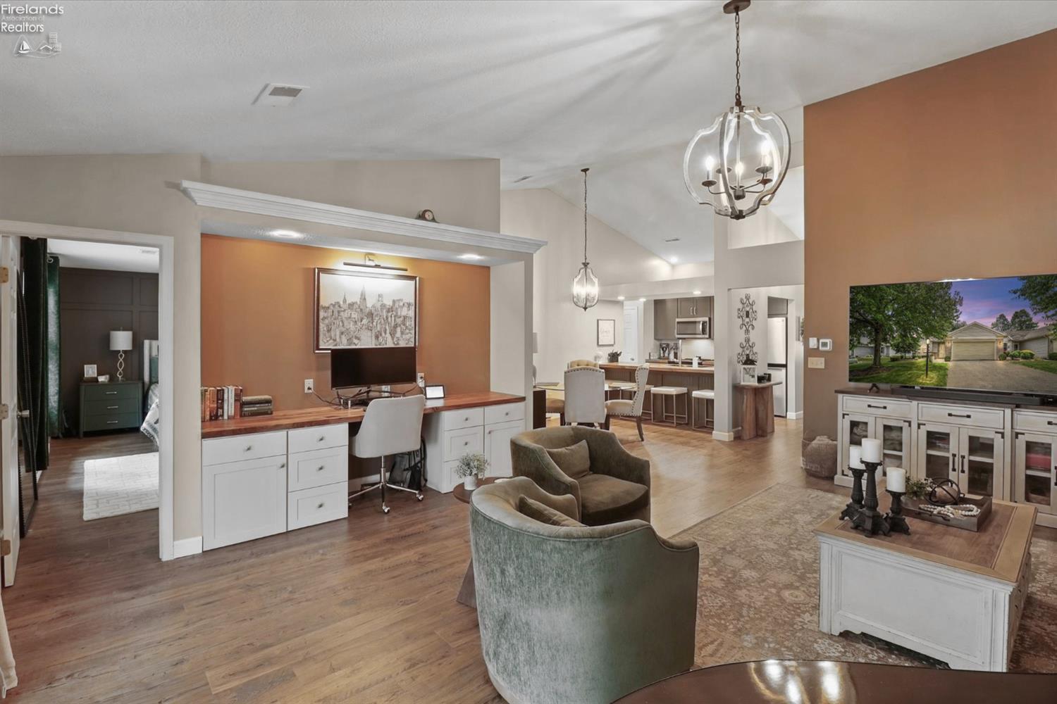 2212 Westwind Drive