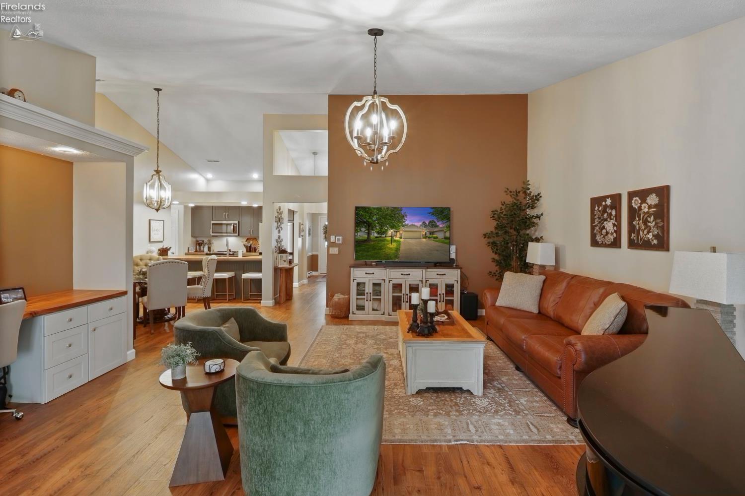 2212 Westwind Drive