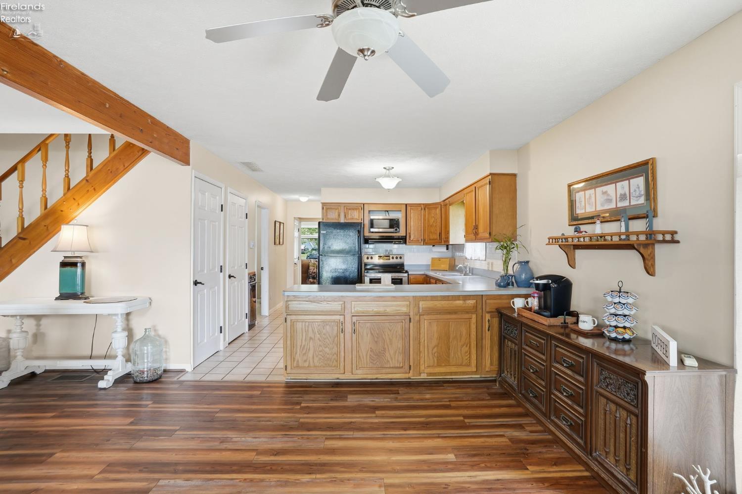 3594 S Memorial Shoreway Drive