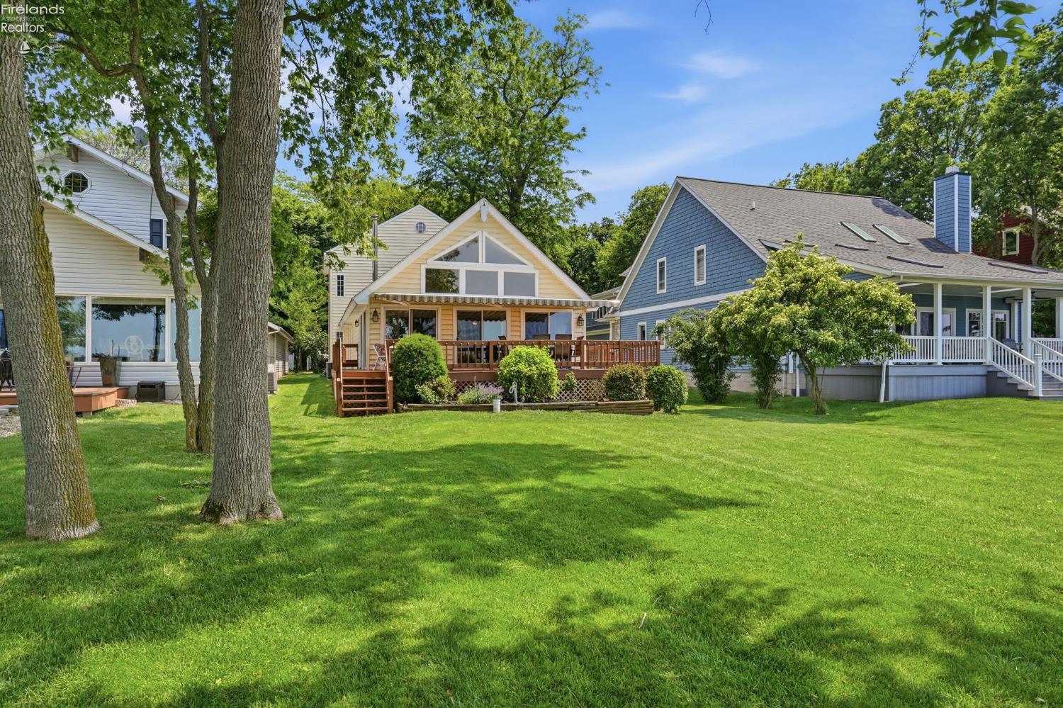 3594 S Memorial Shoreway Drive