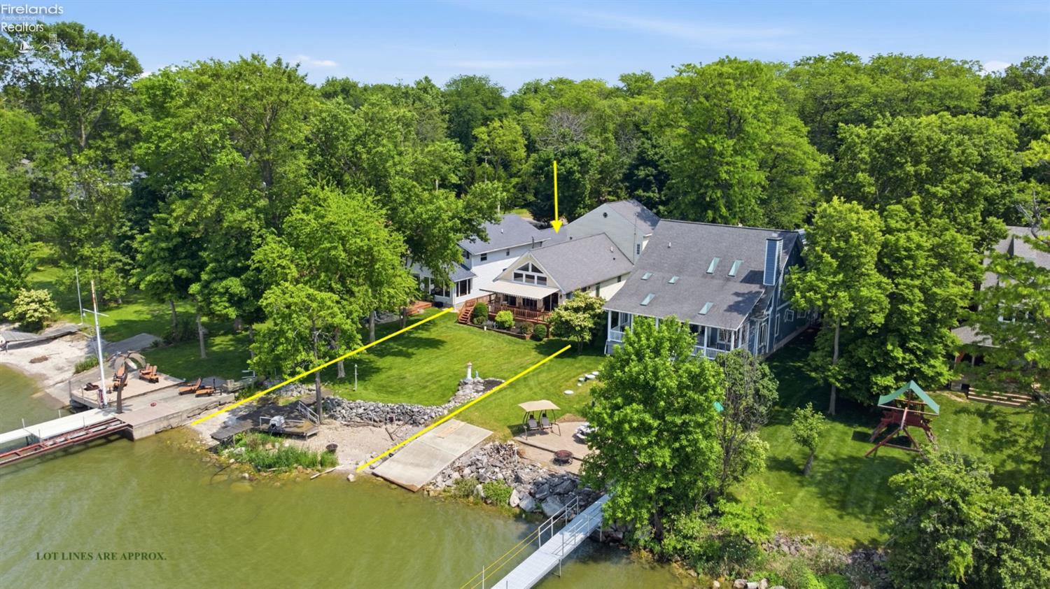 3594 S Memorial Shoreway Drive