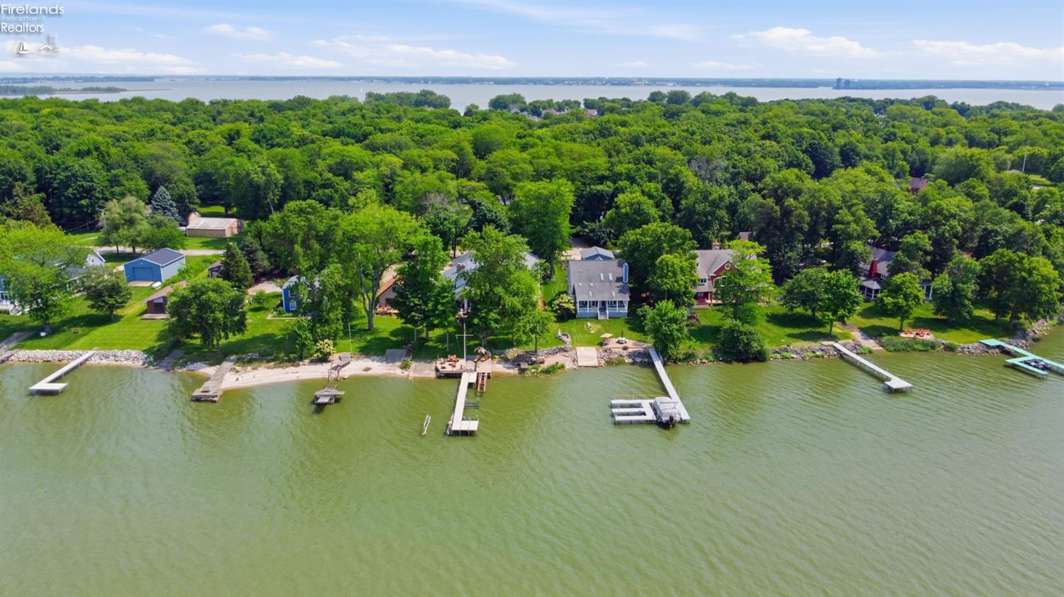 3594 S Memorial Shoreway Drive