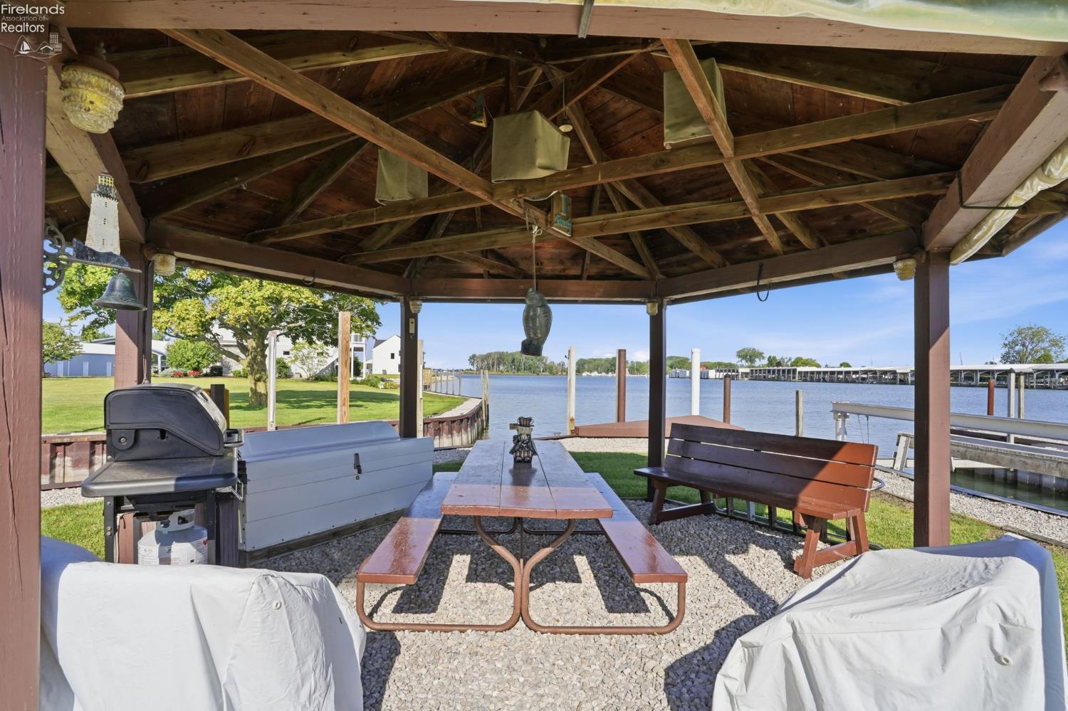 522 510 Gravel Bar Road