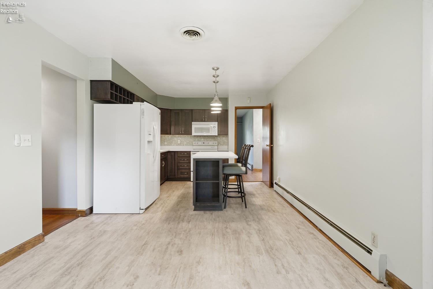 111 E 10th Street