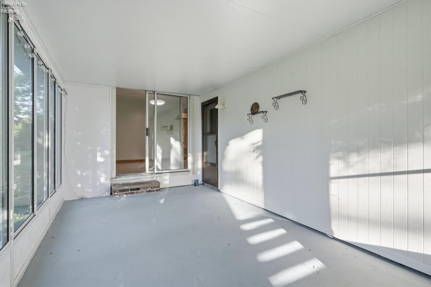 111 E 10th Street