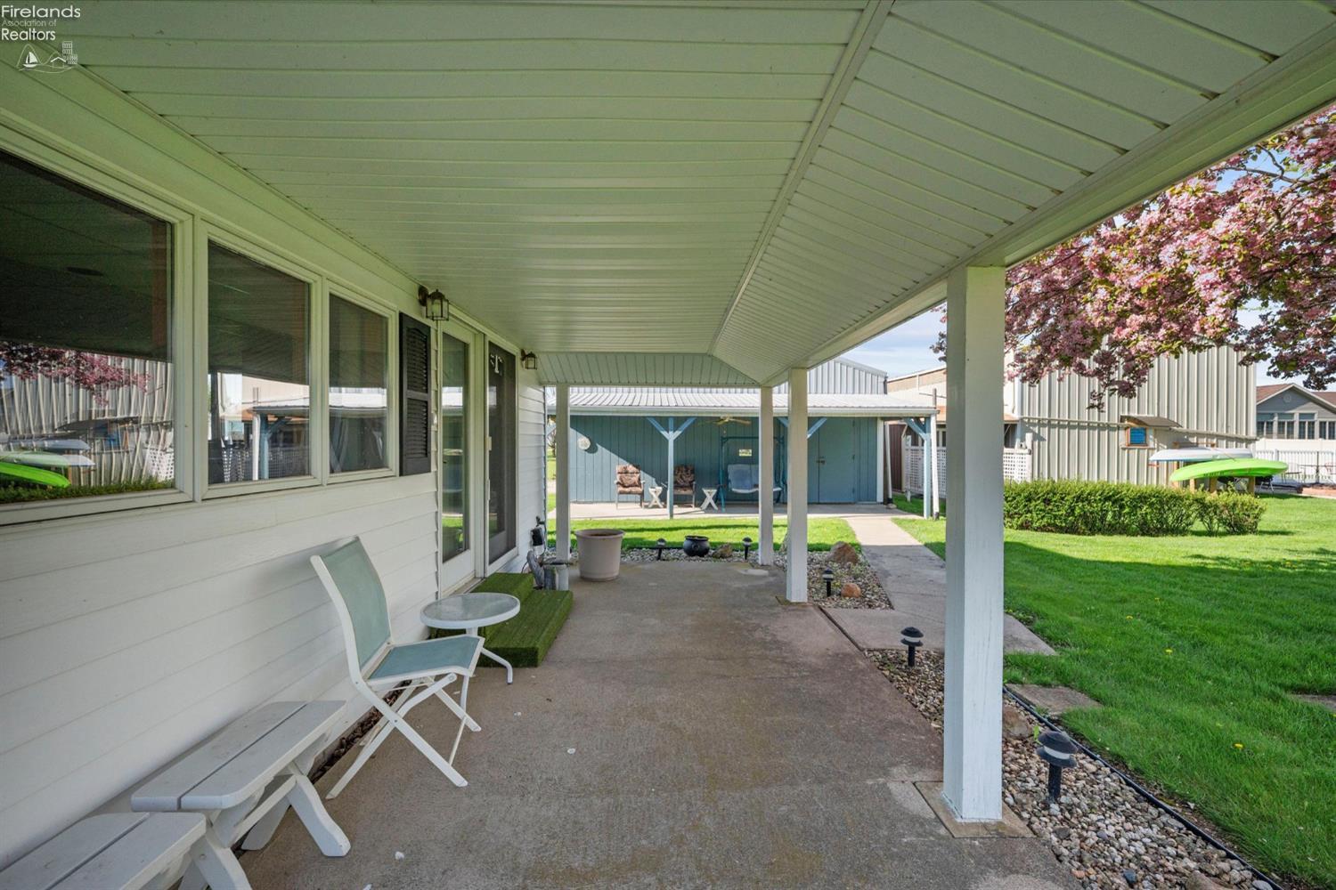 91 S Nancy Drive