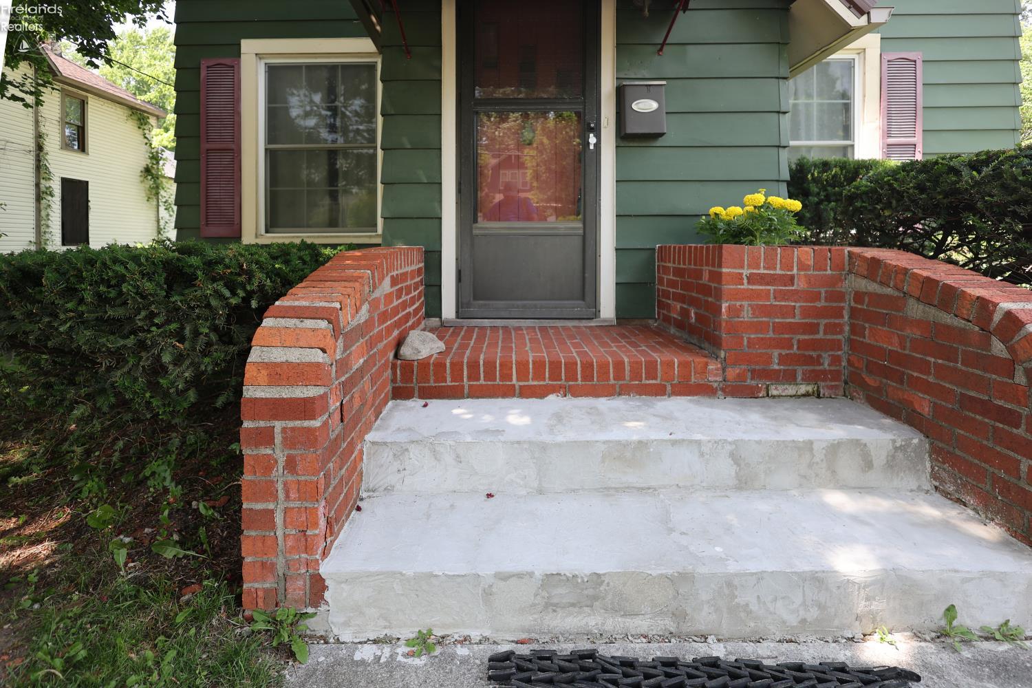 273 E Main Street