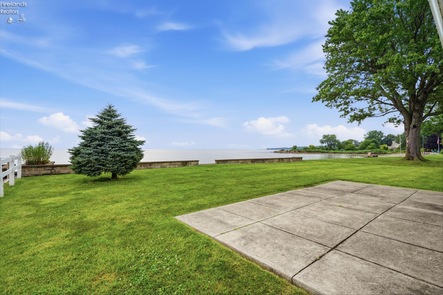 1598 N Edgewater Drive