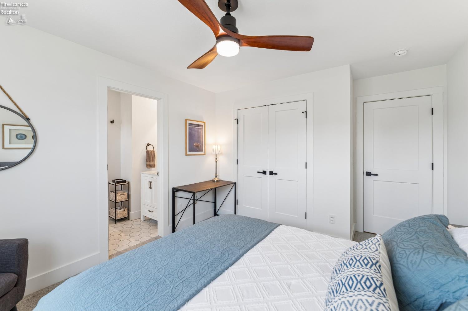 5019 E Blue Teal Drive