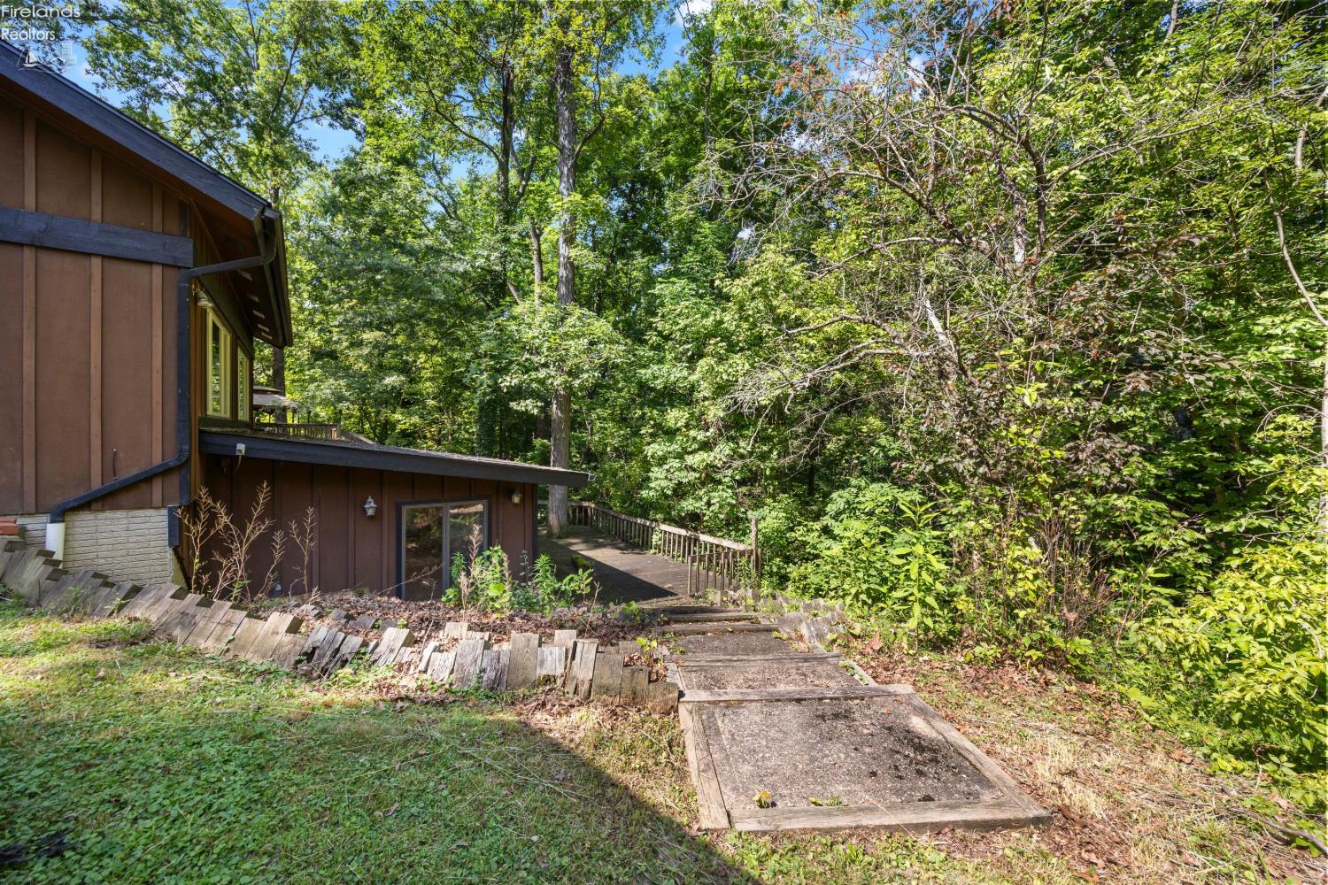 41180 Butternut Ridge Rd.