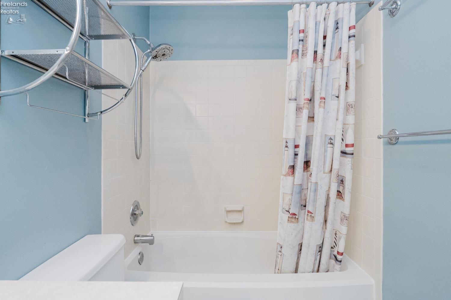 238 W Lakeshore Drive # 238D