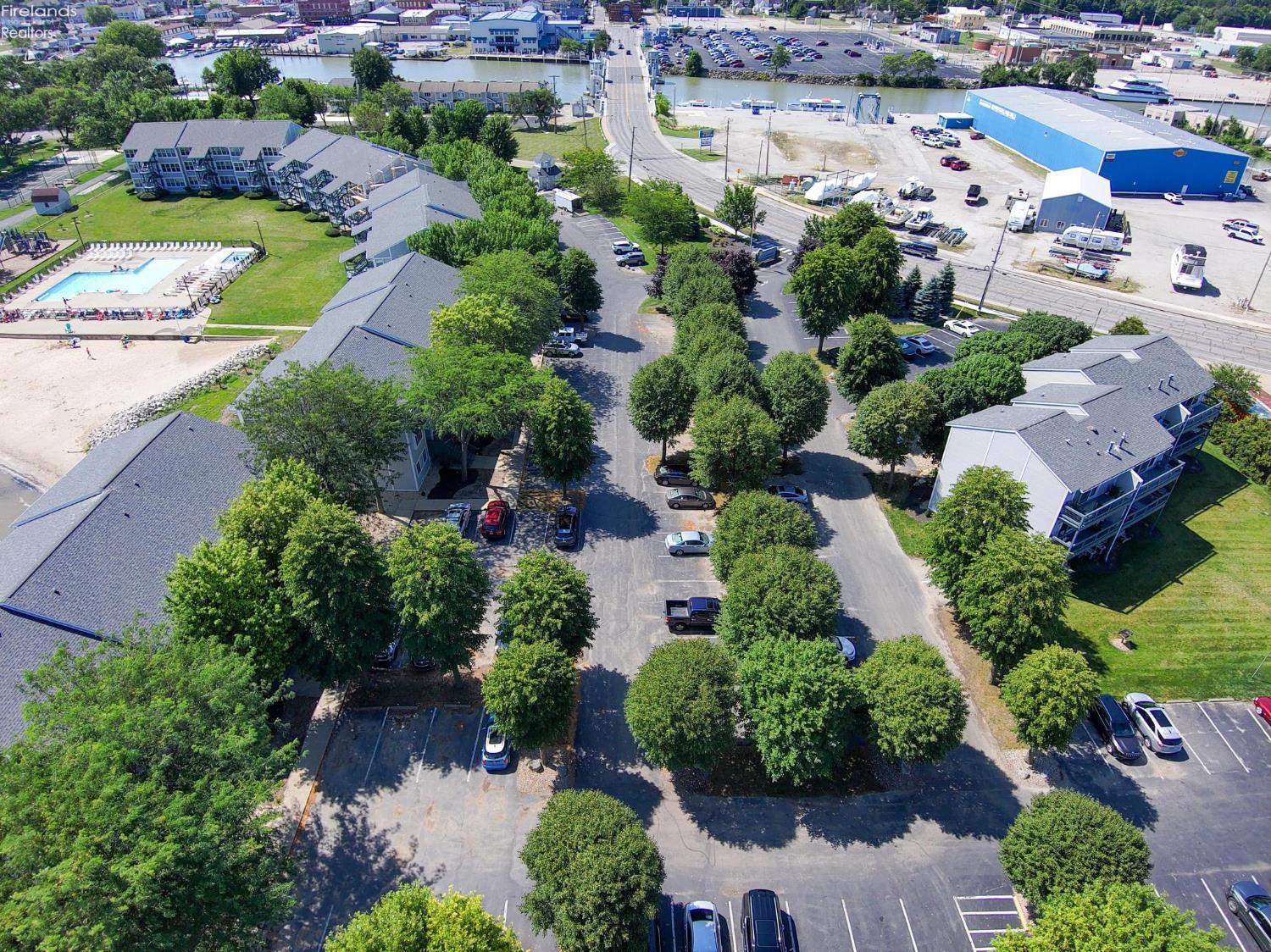 238 W Lakeshore Drive # 238D