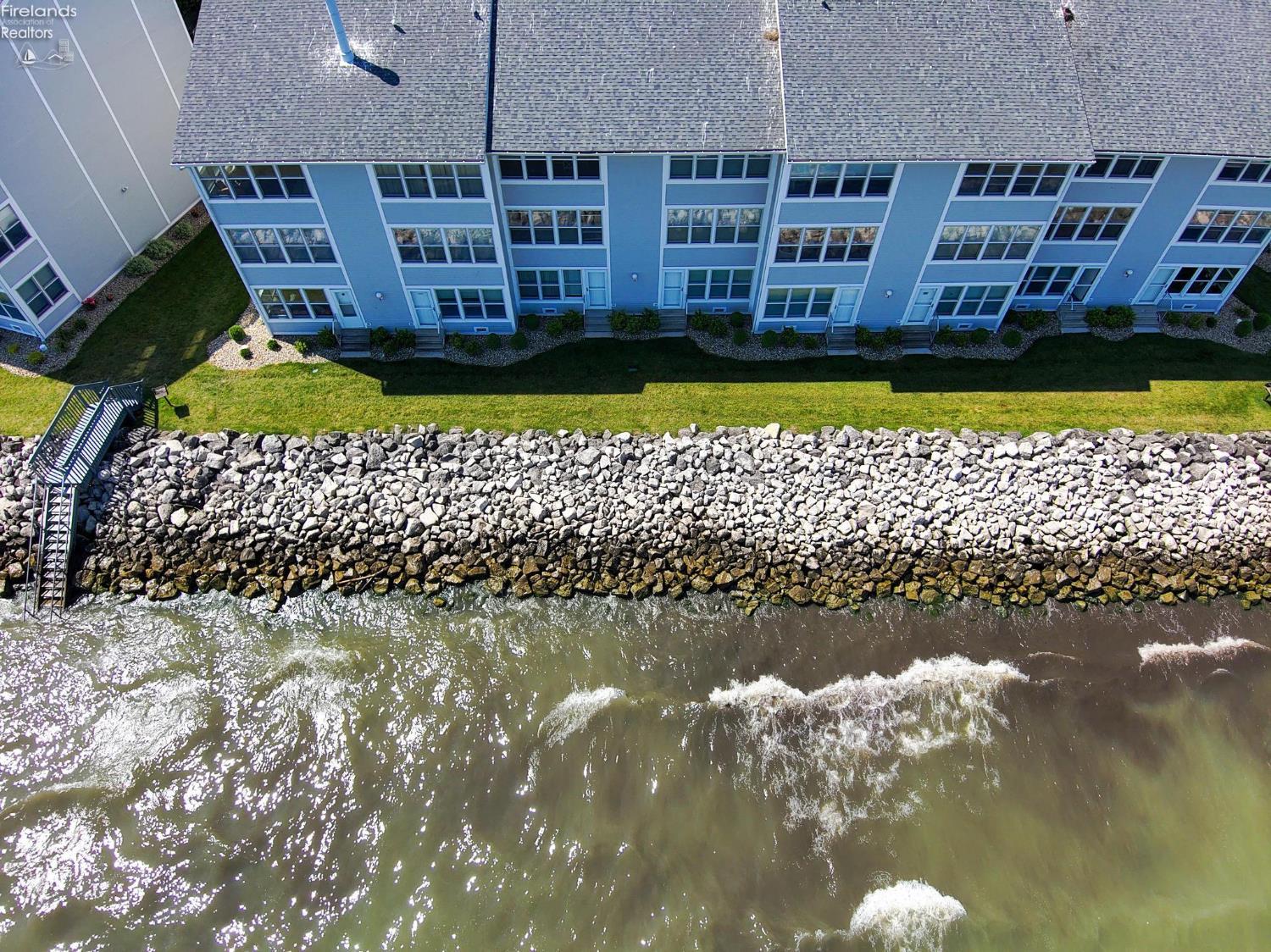 238 W Lakeshore Drive # 238D