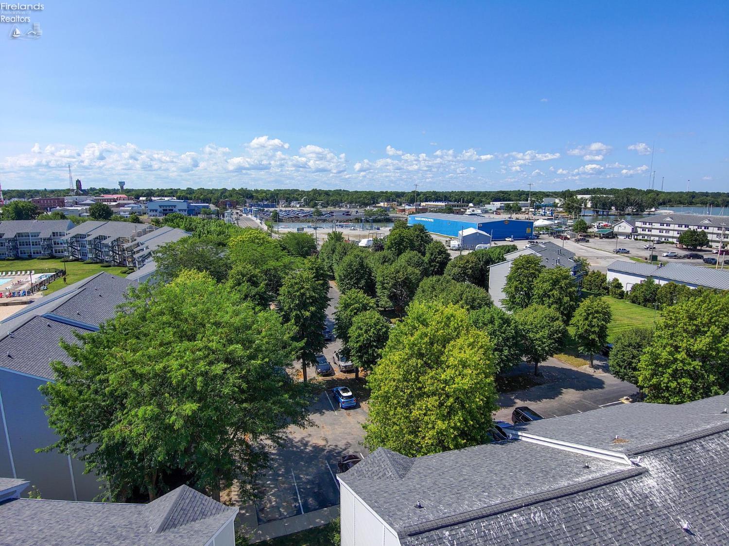 238 W Lakeshore Drive # 238D
