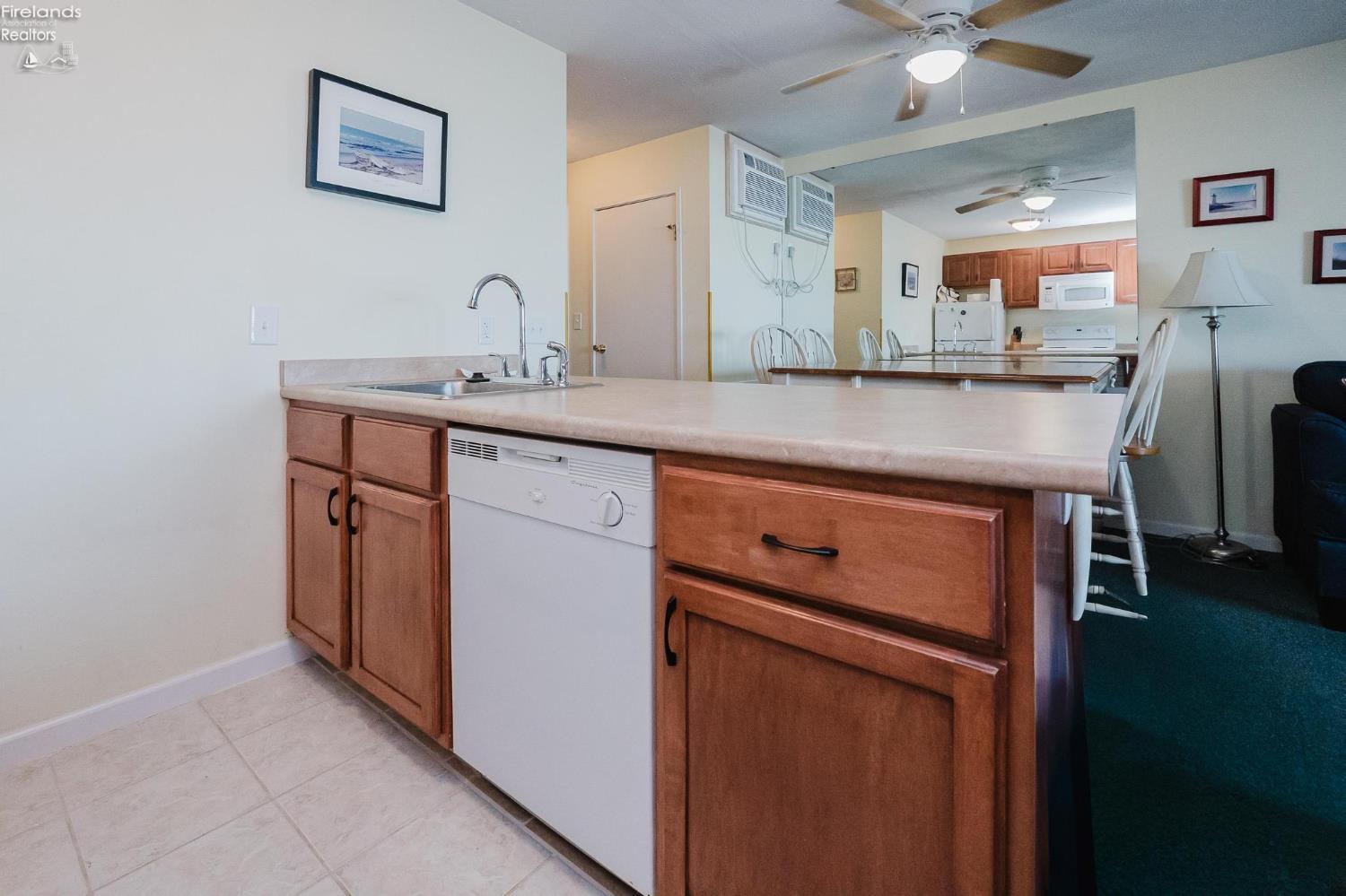 238 W Lakeshore Drive # 238D