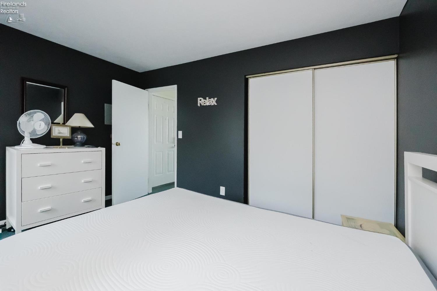 238 W Lakeshore Drive # 238D