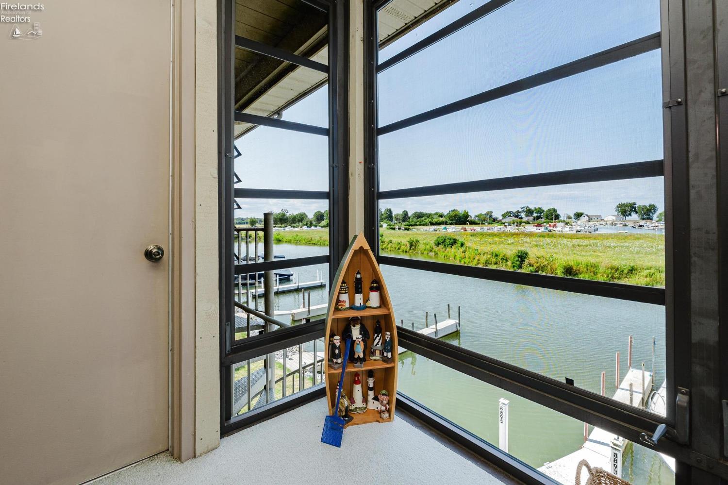 8895 W Canada Goose Court