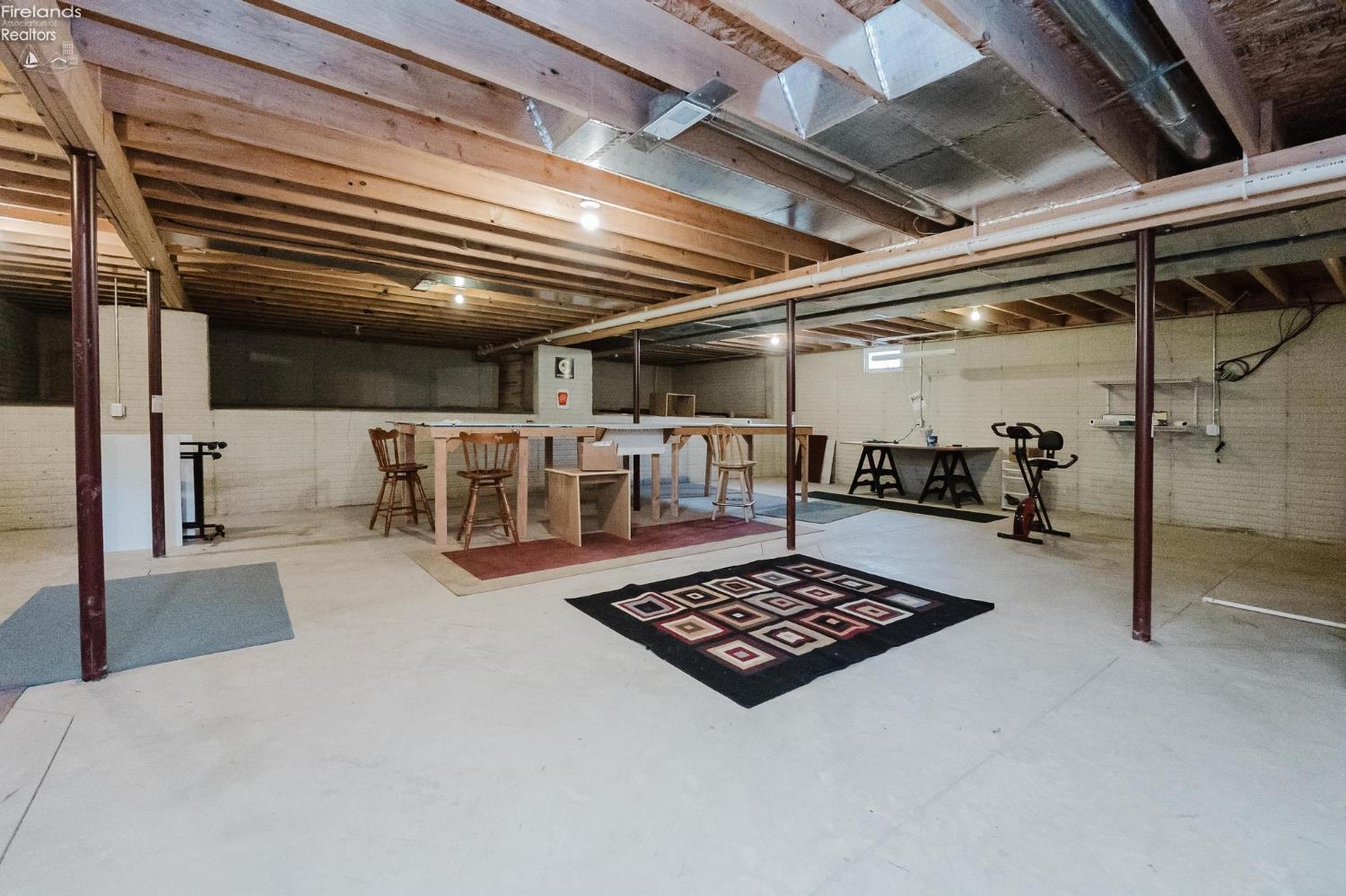 2137 S St Rt 53