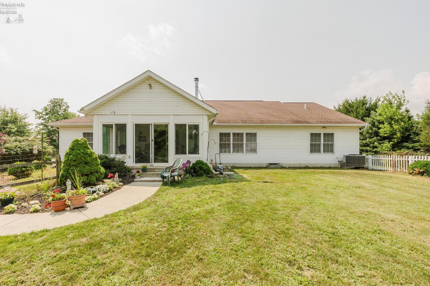 2137 S St Rt 53
