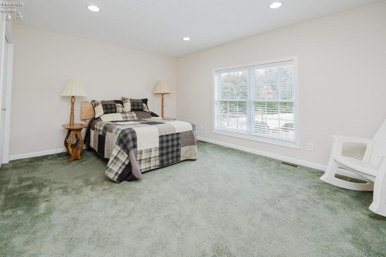 2137 S St Rt 53