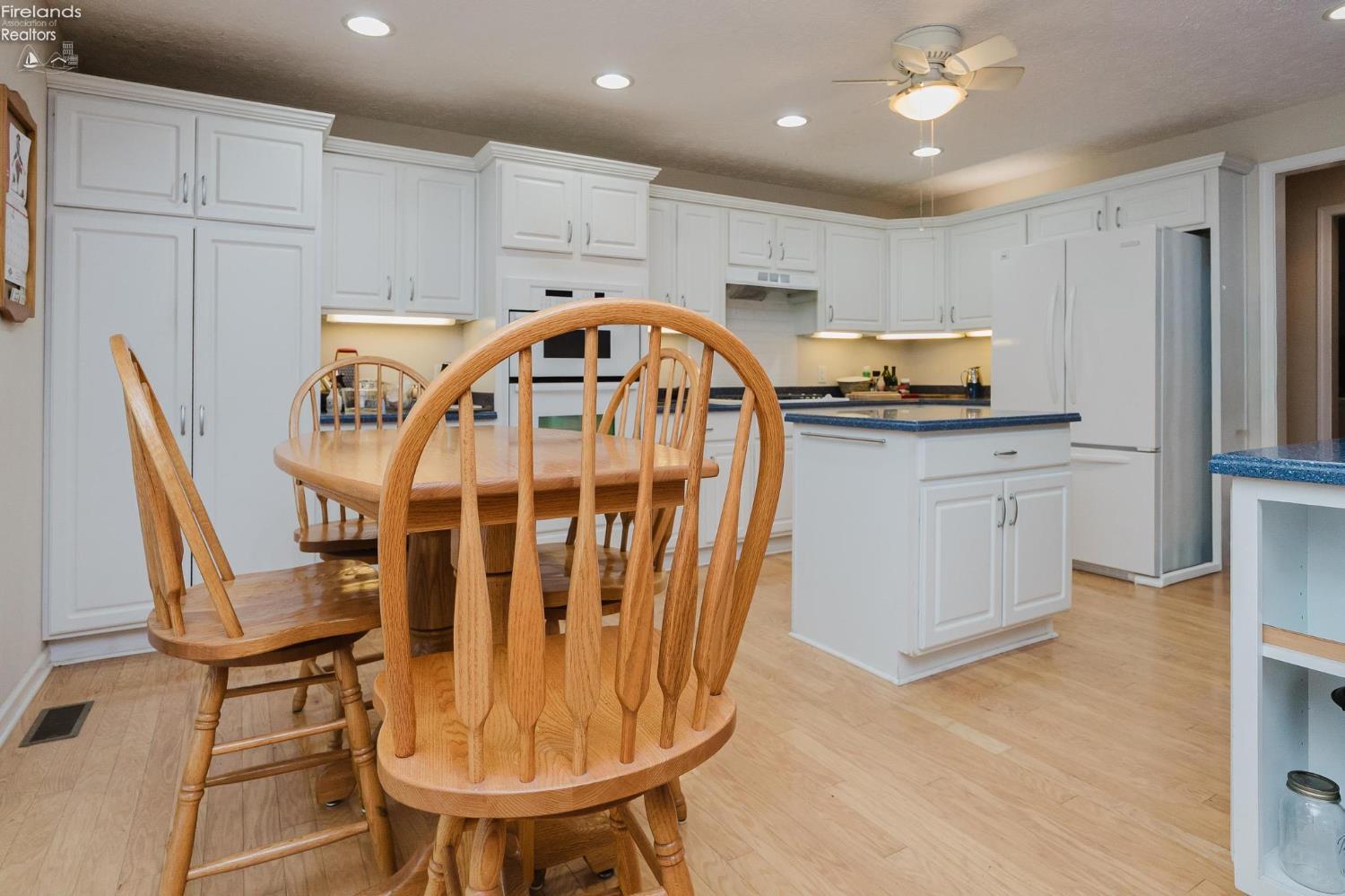 2137 S St Rt 53