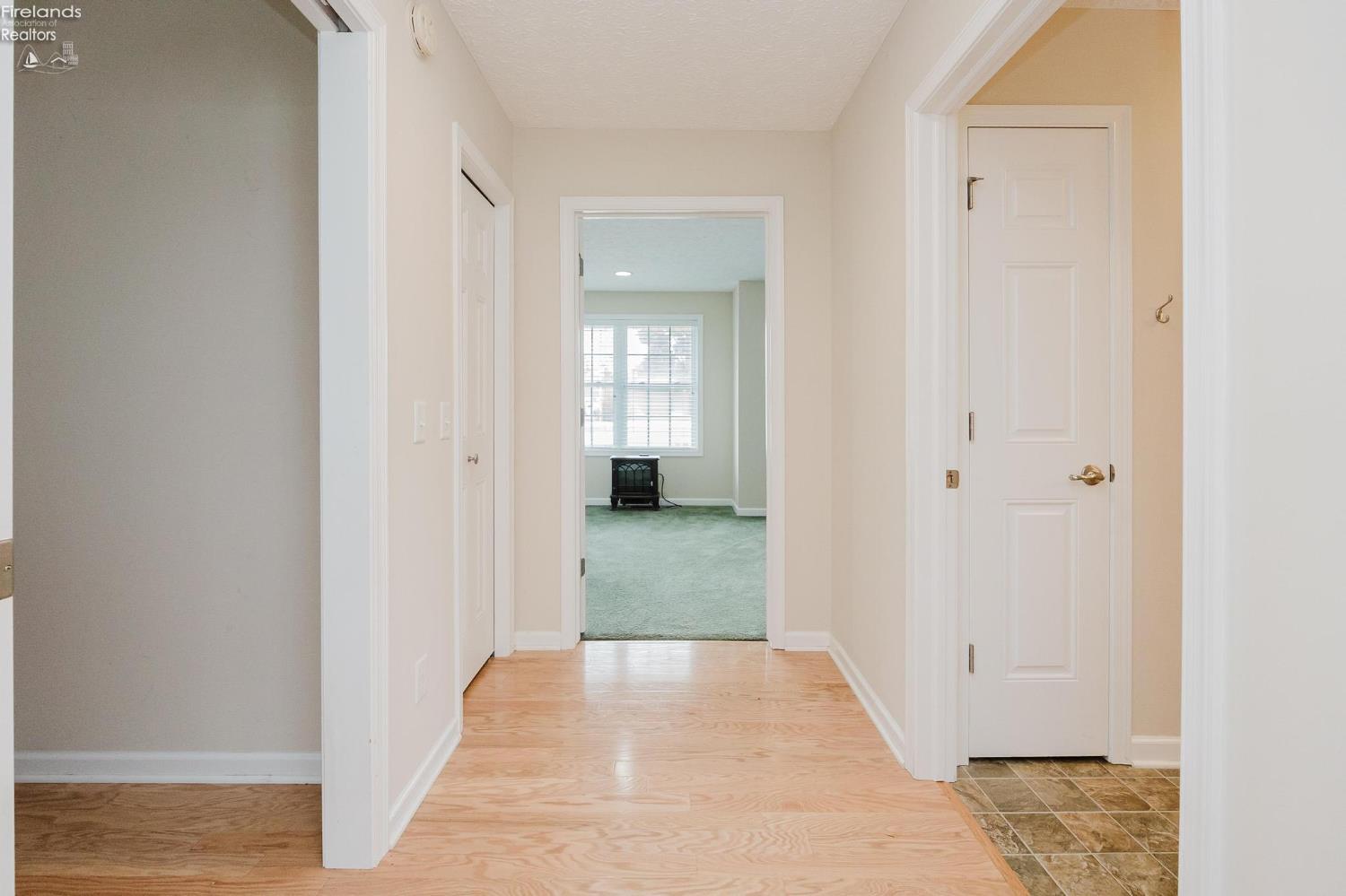 2137 S St Rt 53