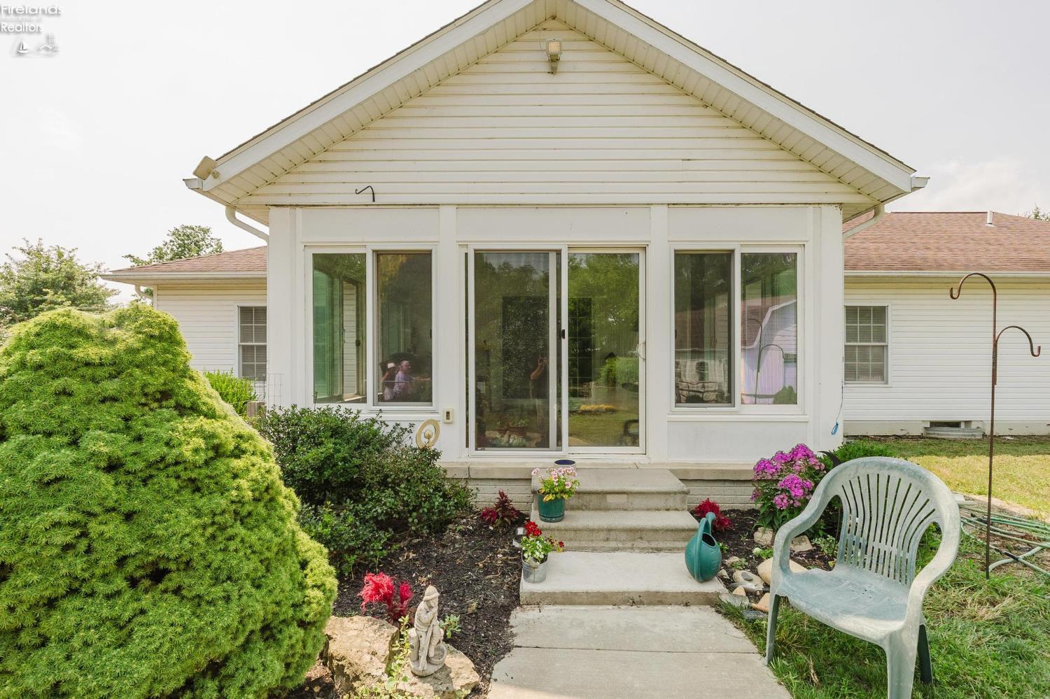 2137 S St Rt 53
