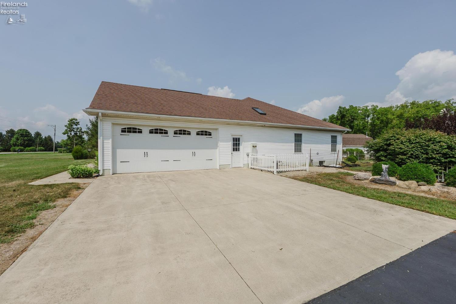 2137 S St Rt 53