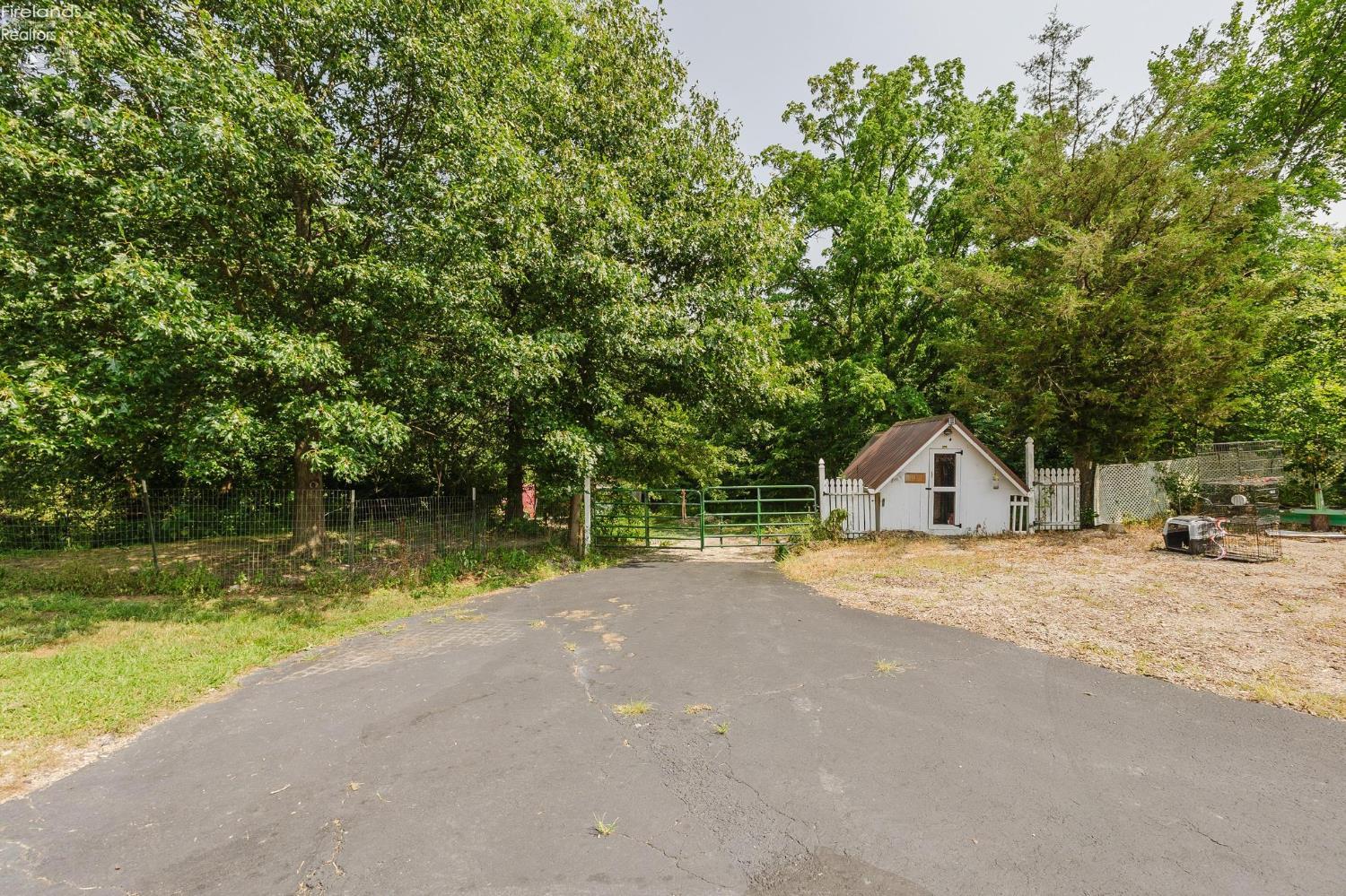 2137 S St Rt 53