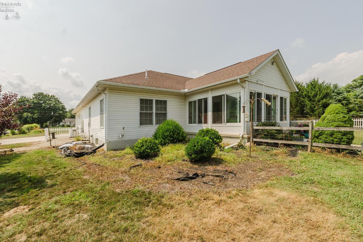 2137 S St Rt 53