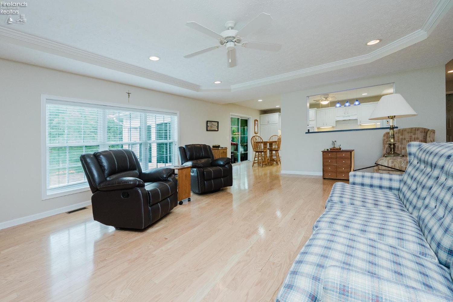 2137 S St Rt 53