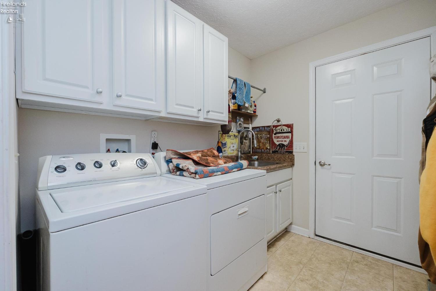 2137 S St Rt 53