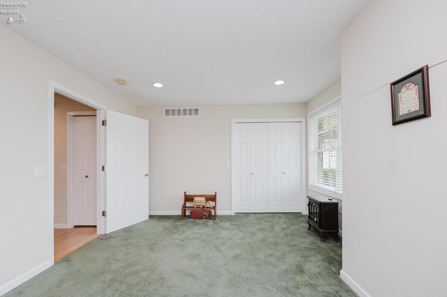 2137 S St Rt 53