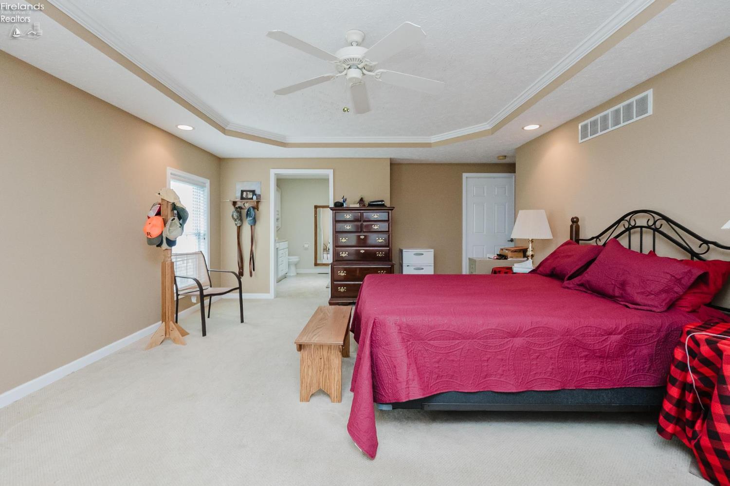 2137 S St Rt 53