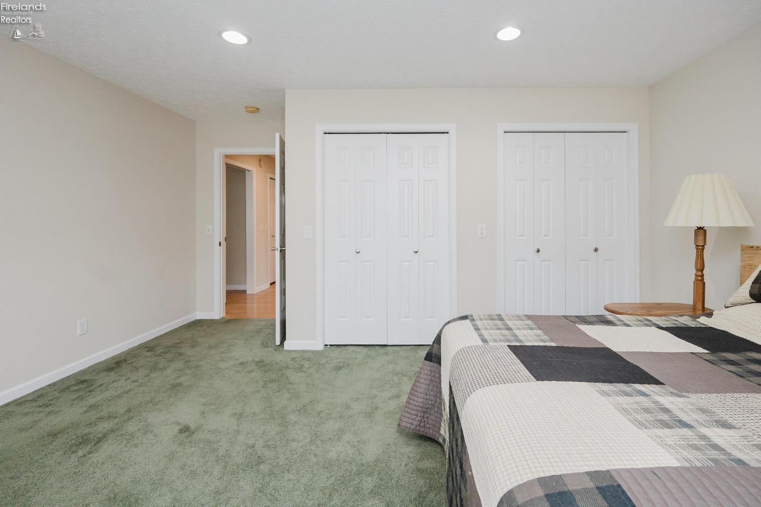 2137 S St Rt 53