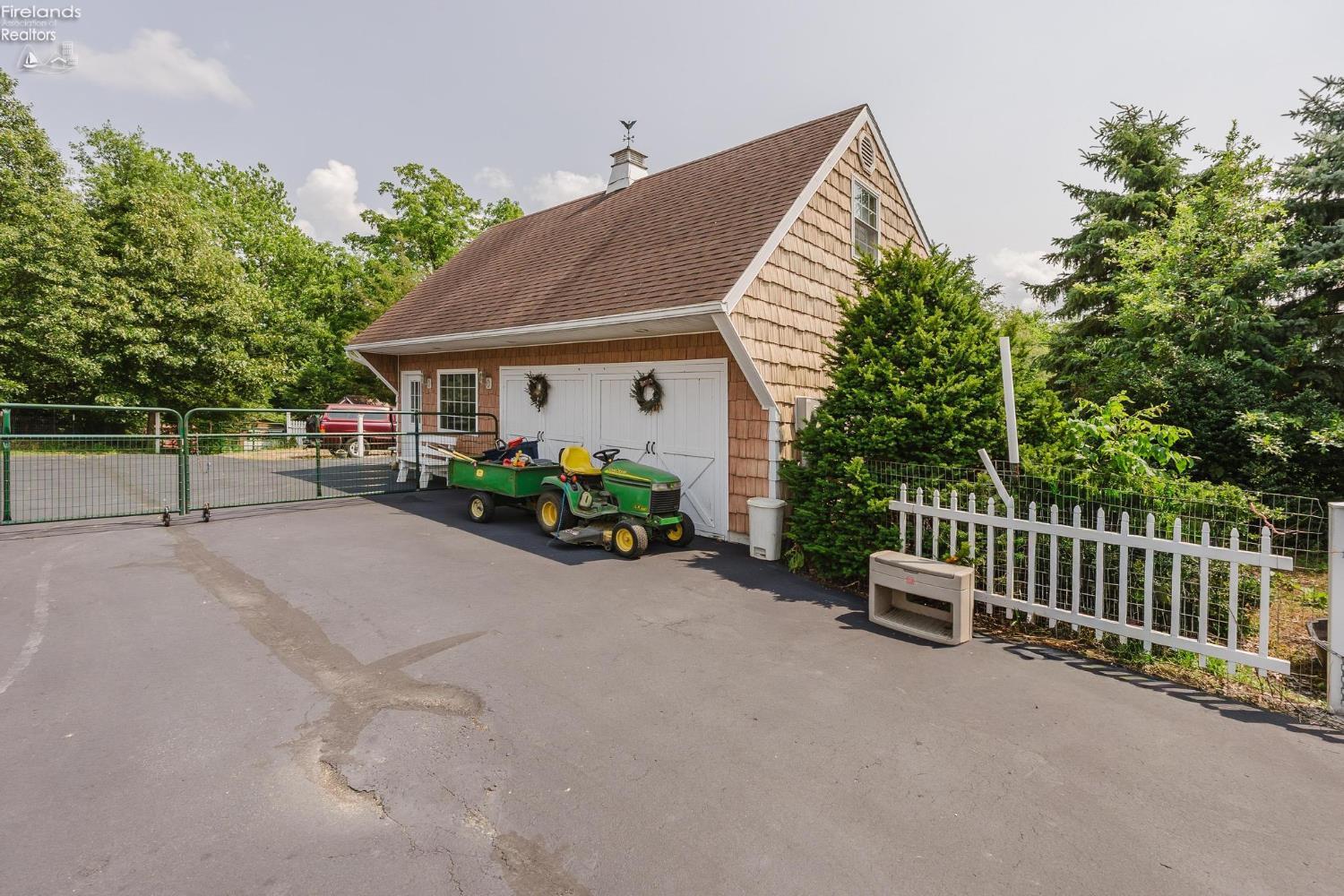 2137 S St Rt 53