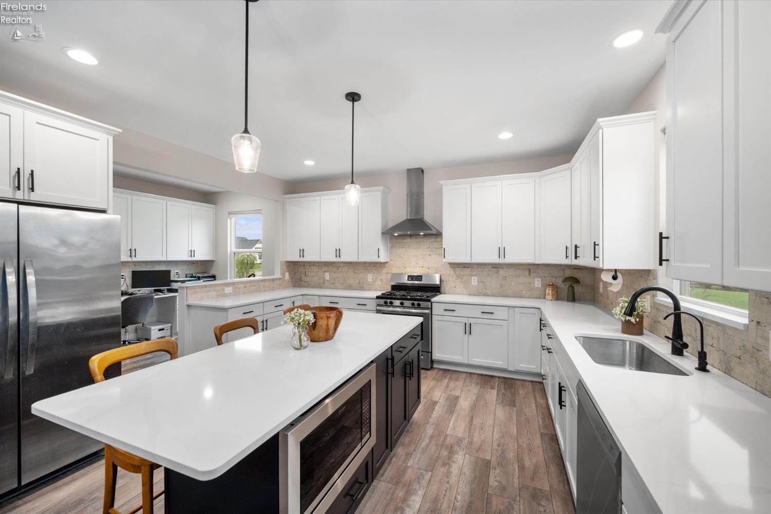 4950 Buckeye Dr.