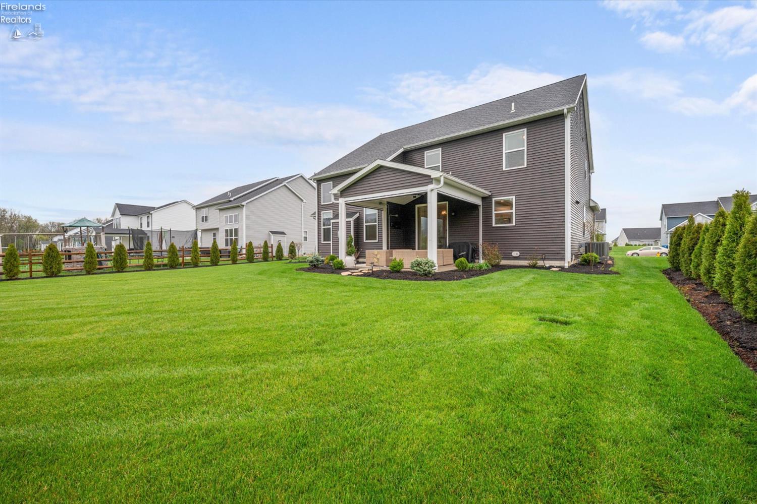 4950 Buckeye Dr.