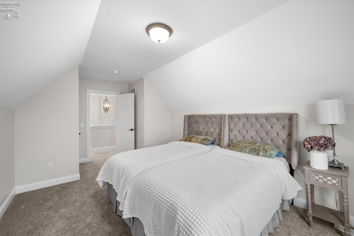 4950 Buckeye Dr.