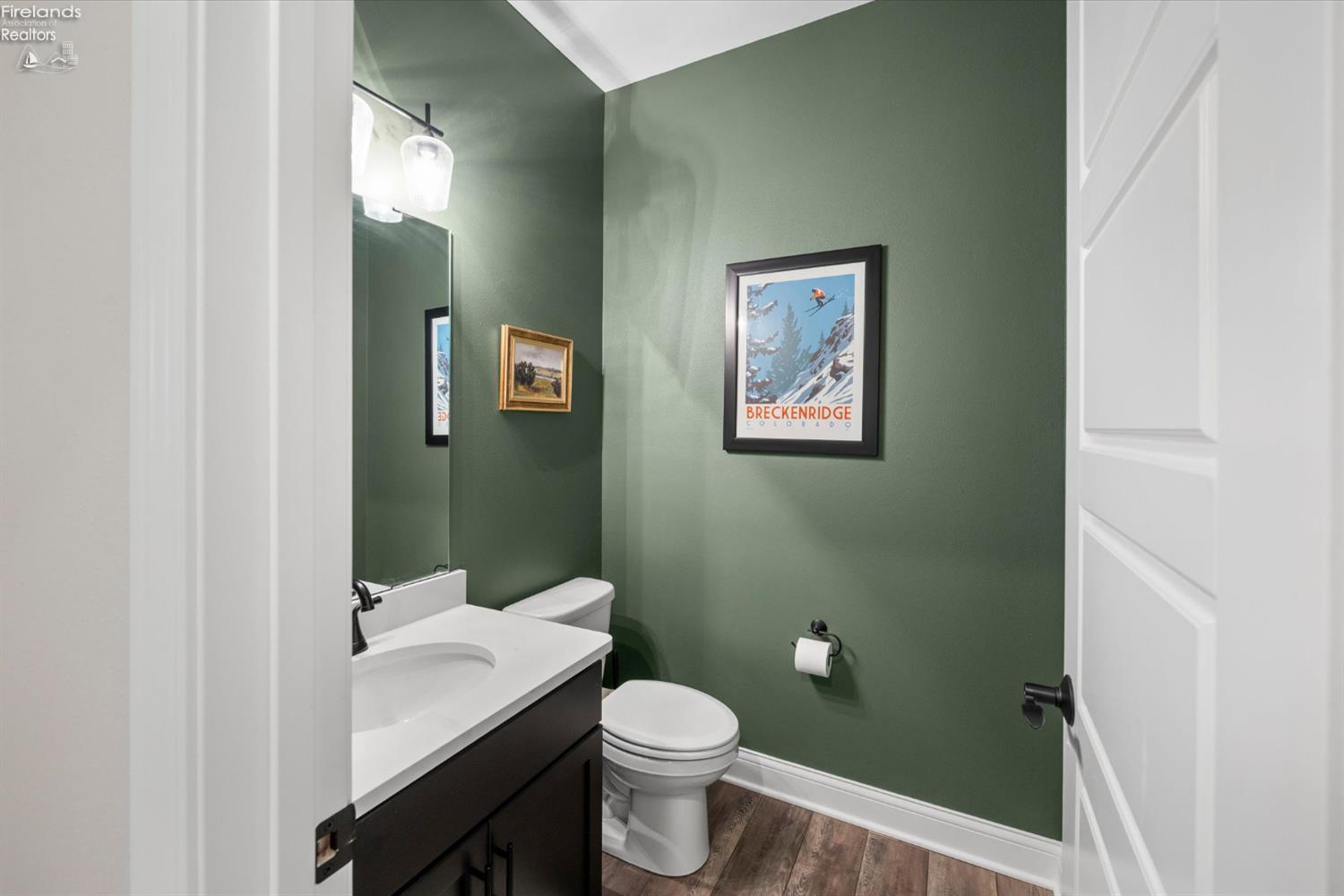 4950 Buckeye Dr.