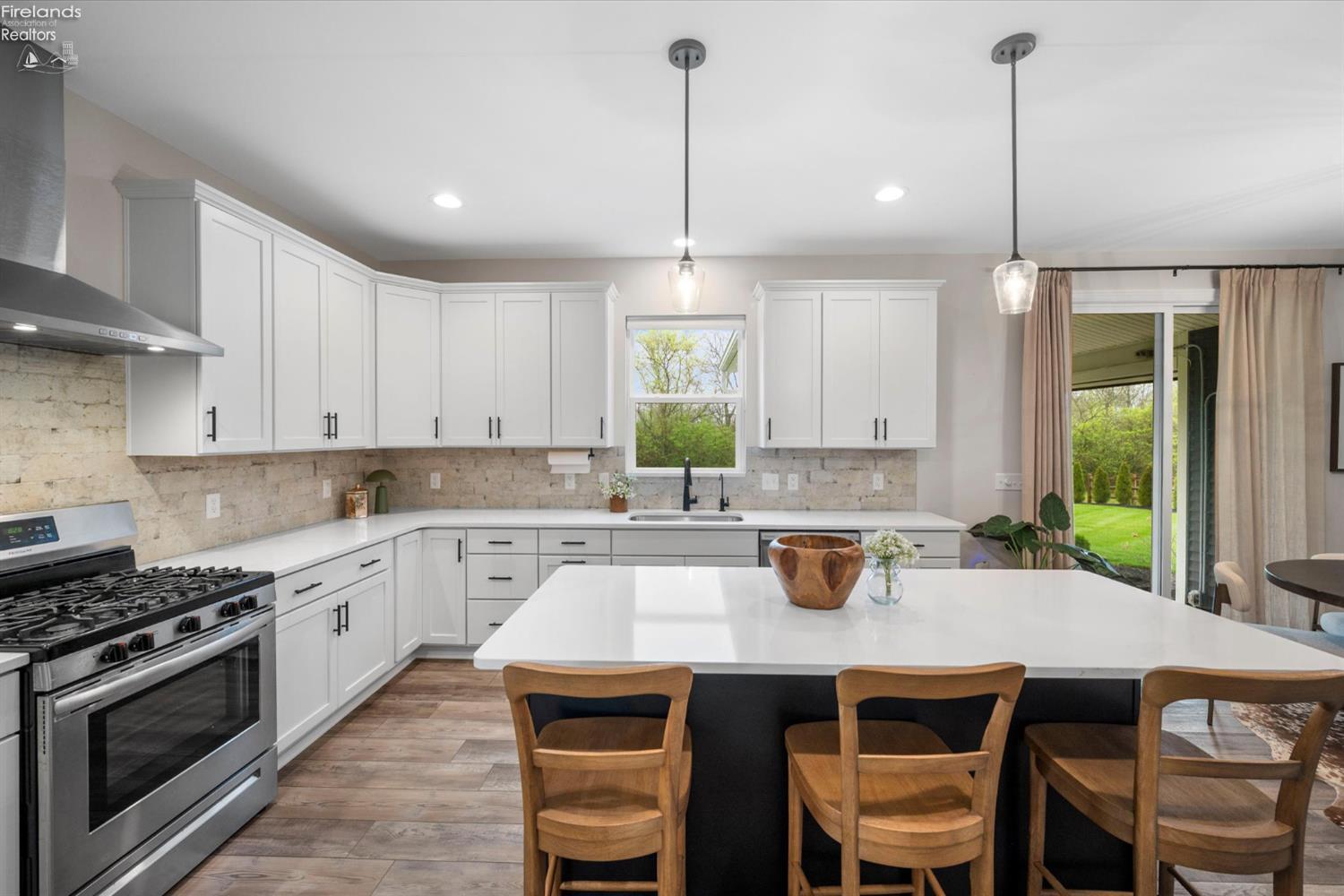 4950 Buckeye Dr.