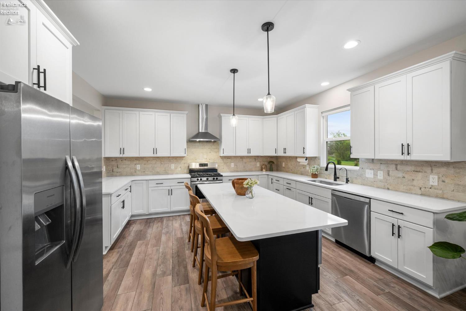 4950 Buckeye Dr.