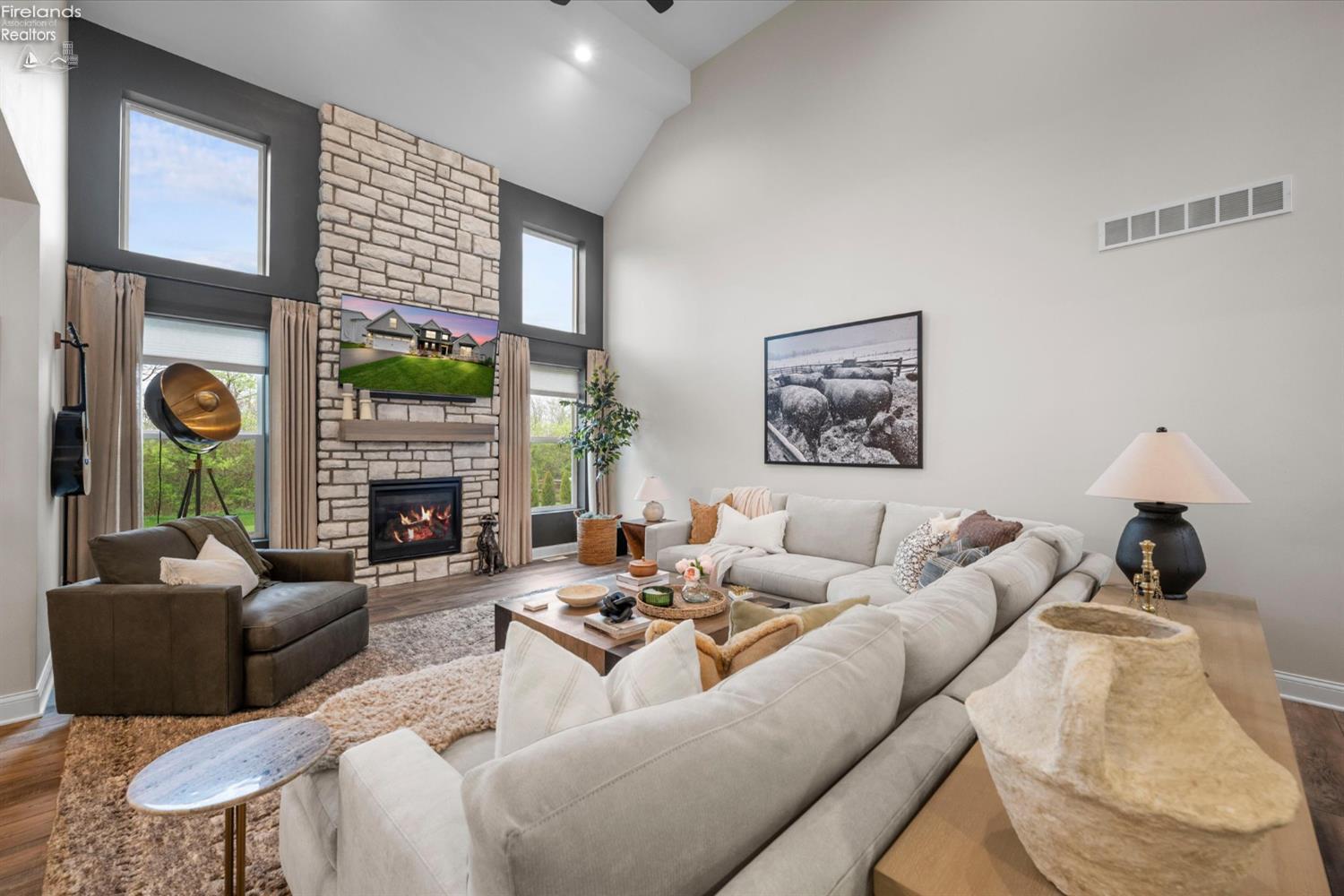 4950 Buckeye Dr.