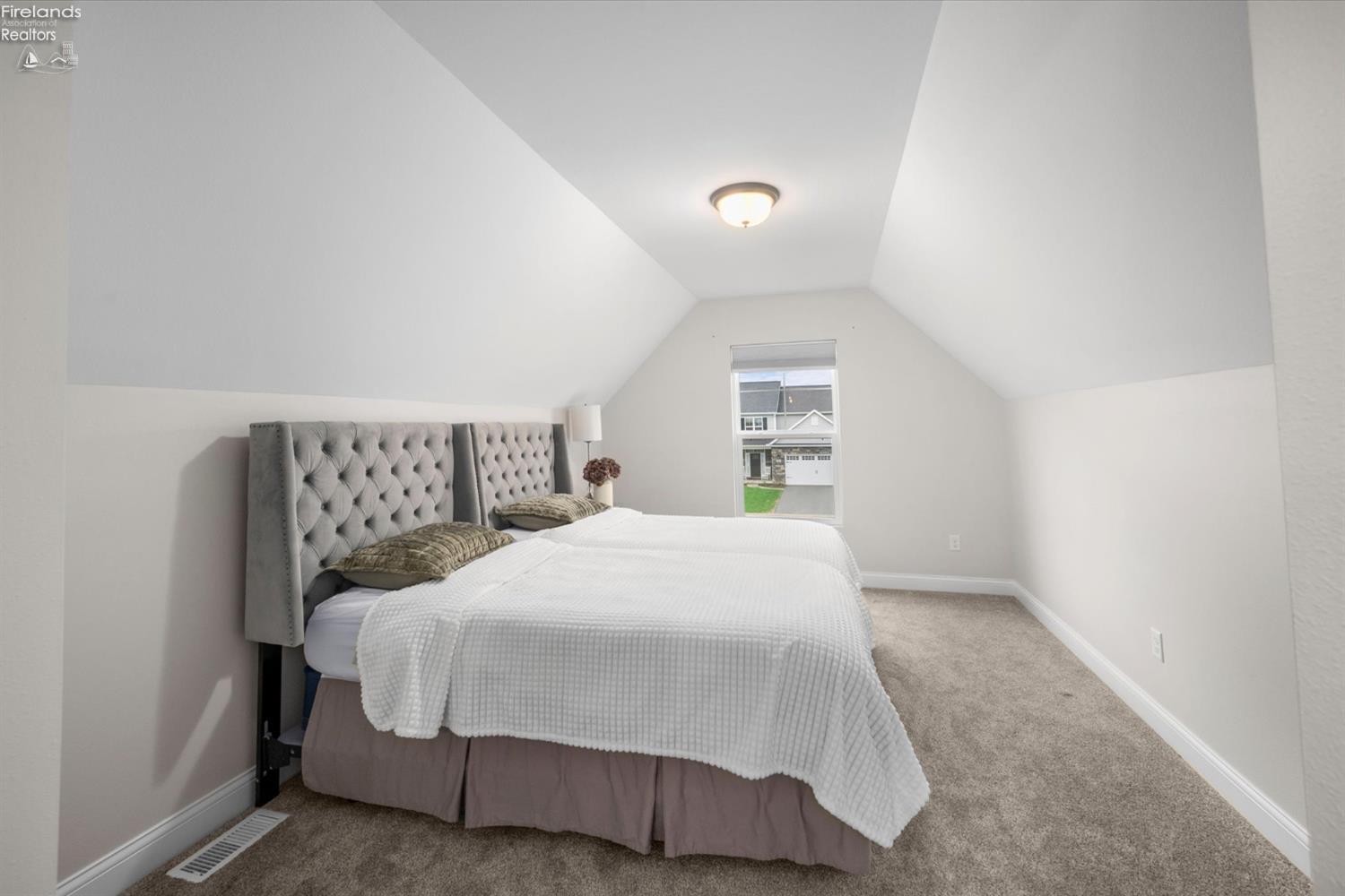 4950 Buckeye Dr.