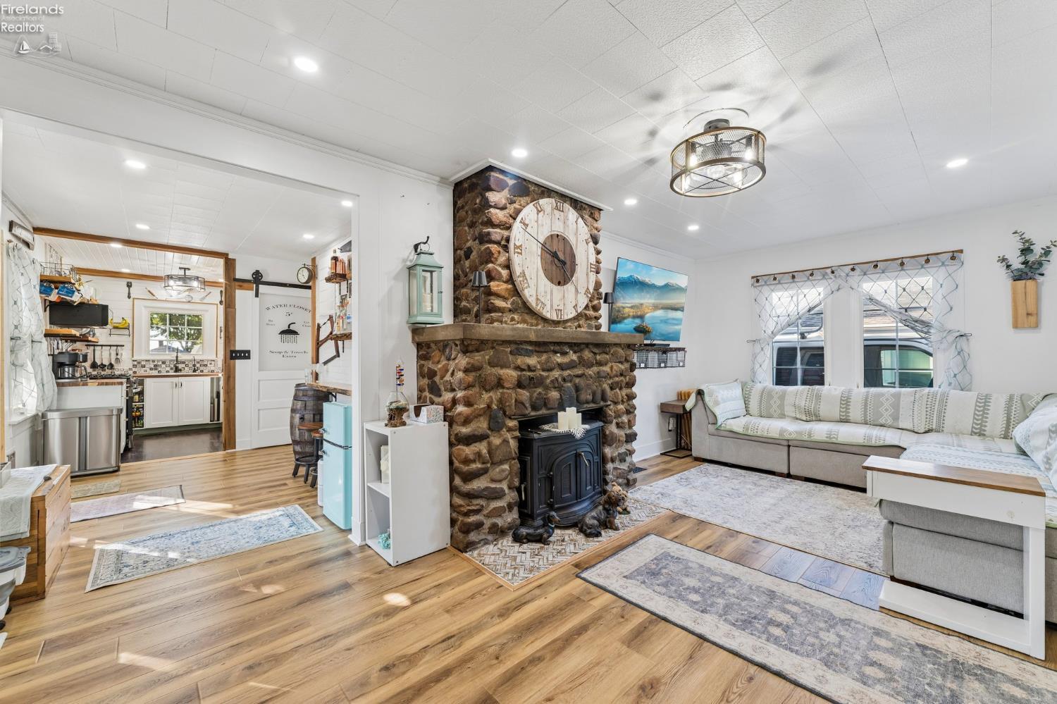 1134 NW Catawba Road