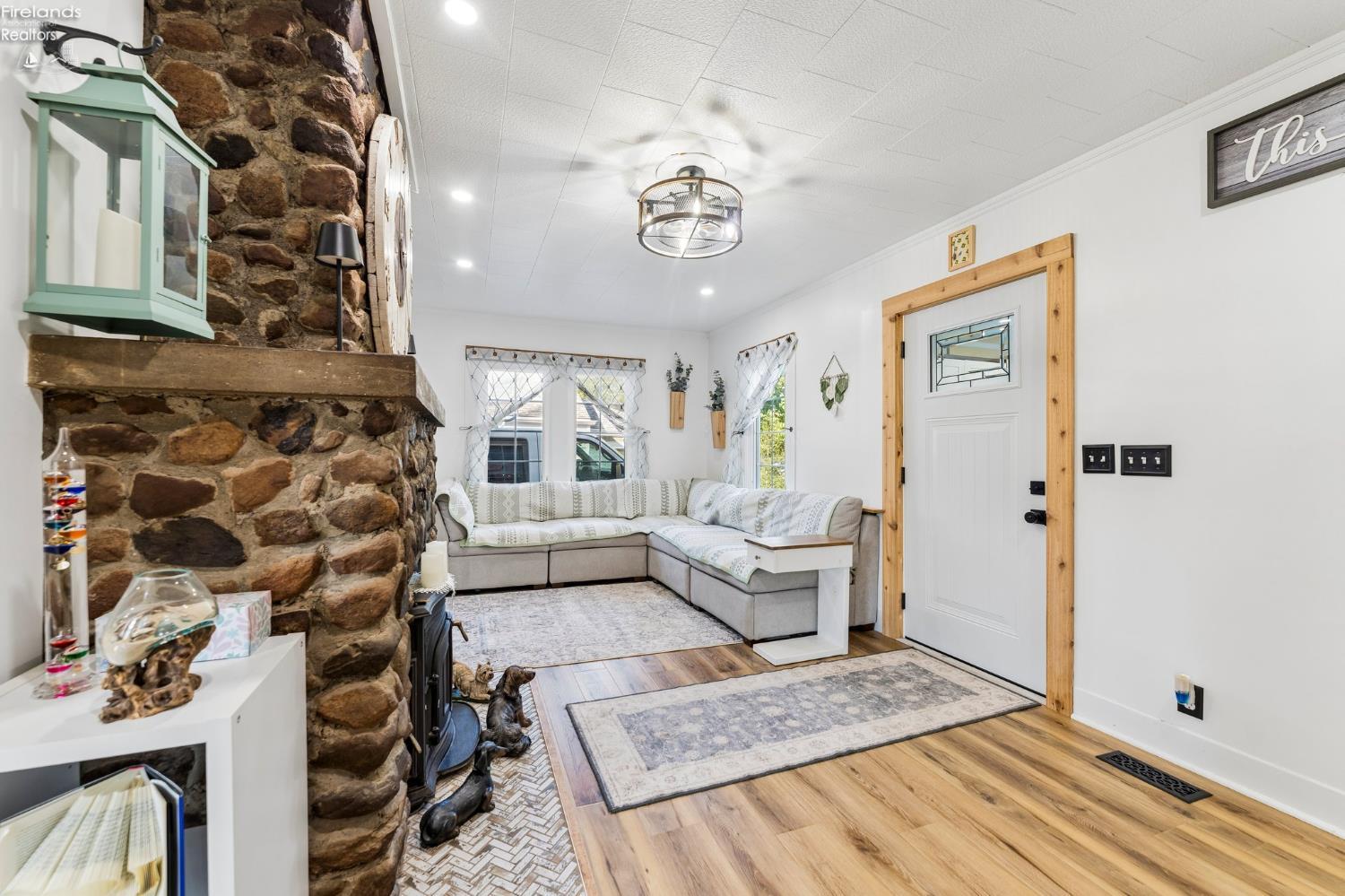 1134 NW Catawba Road