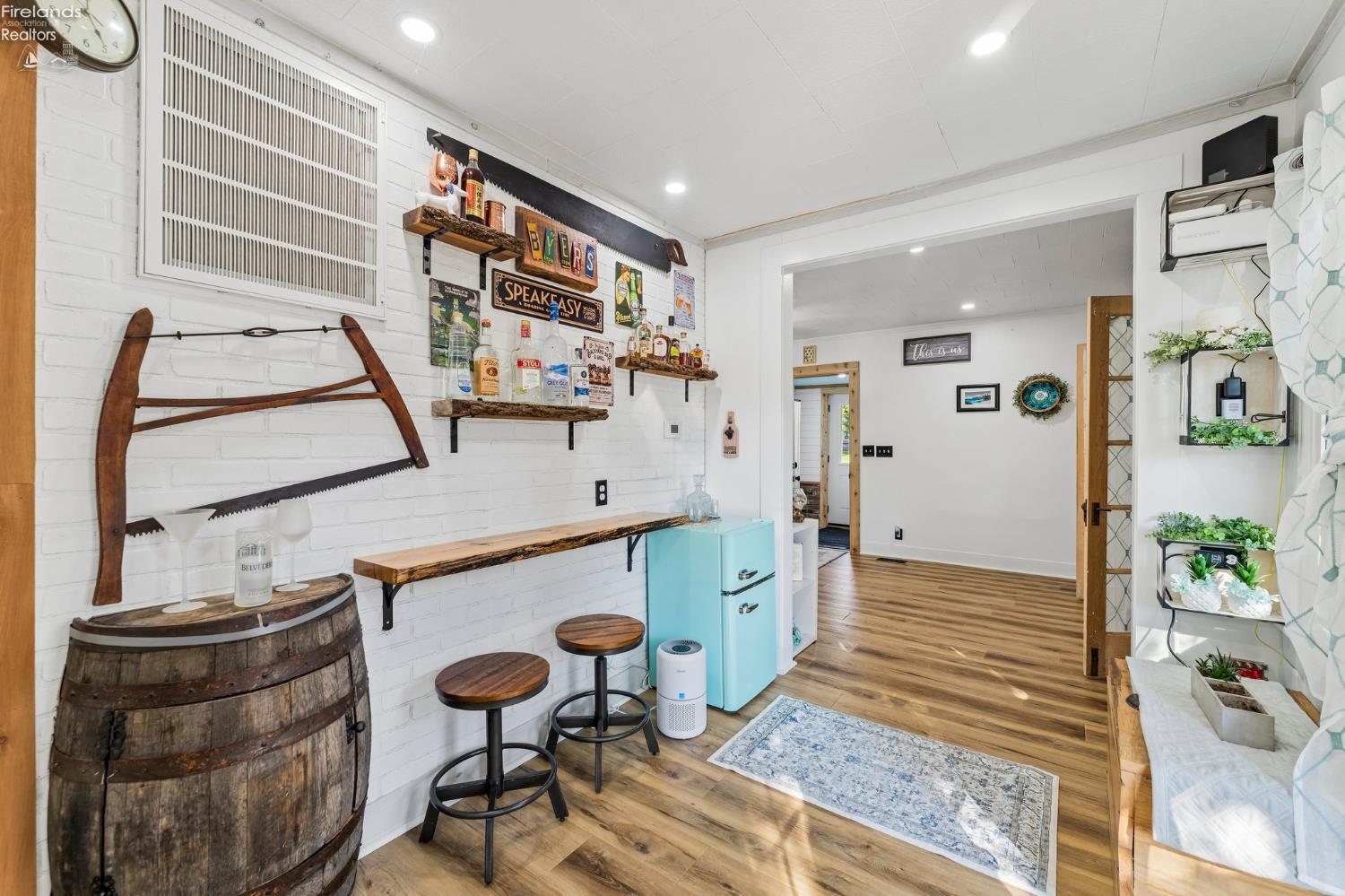 1134 NW Catawba Road
