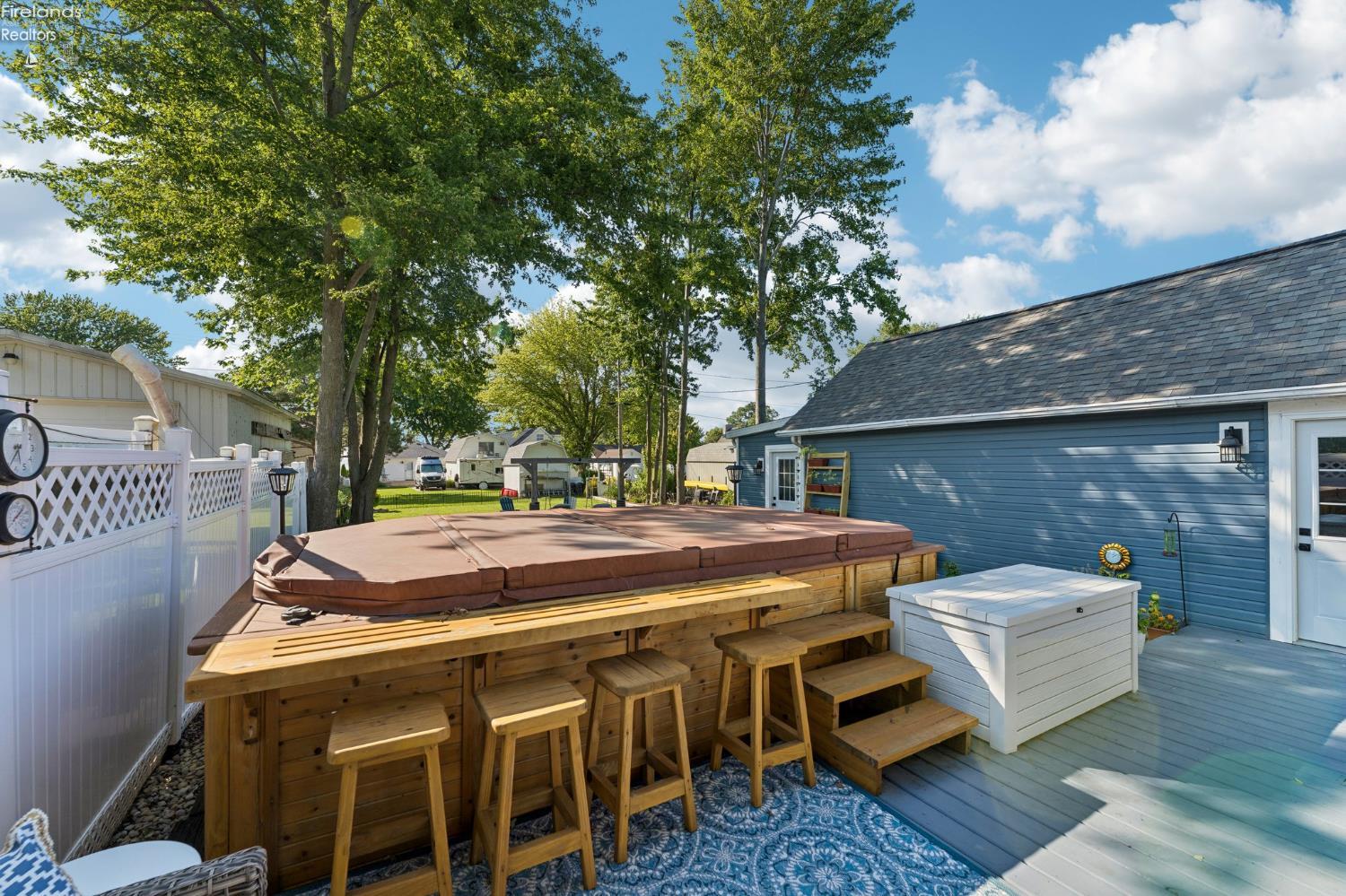 1134 NW Catawba Road