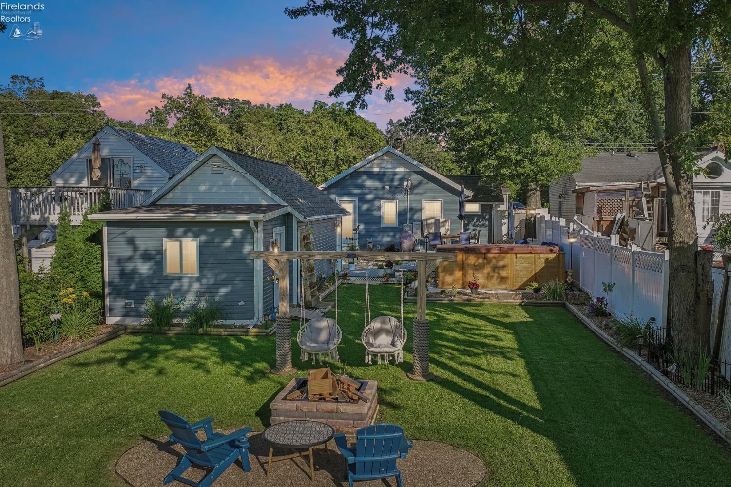 1134 NW Catawba Road